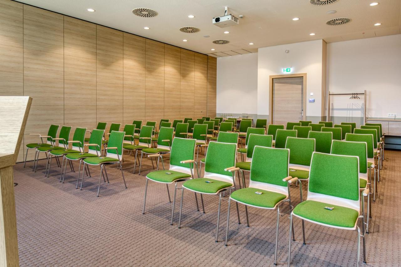 Intercityhotel Berlin Airport Ber Terminal 1 & 2 Schönefeld Εξωτερικό φωτογραφία The conference hall