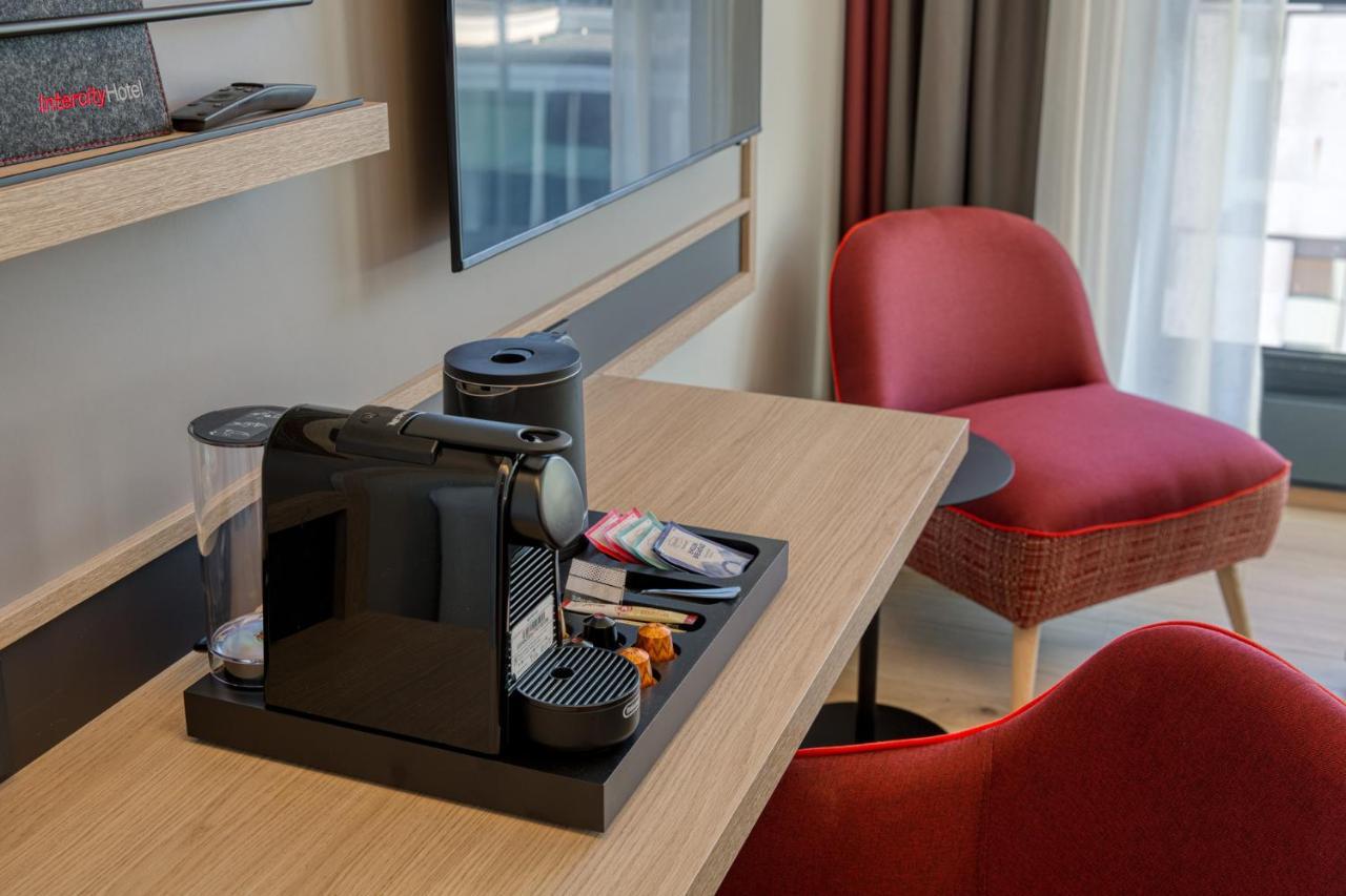 Intercityhotel Berlin Airport Ber Terminal 1 & 2 Schönefeld Εξωτερικό φωτογραφία Room interior