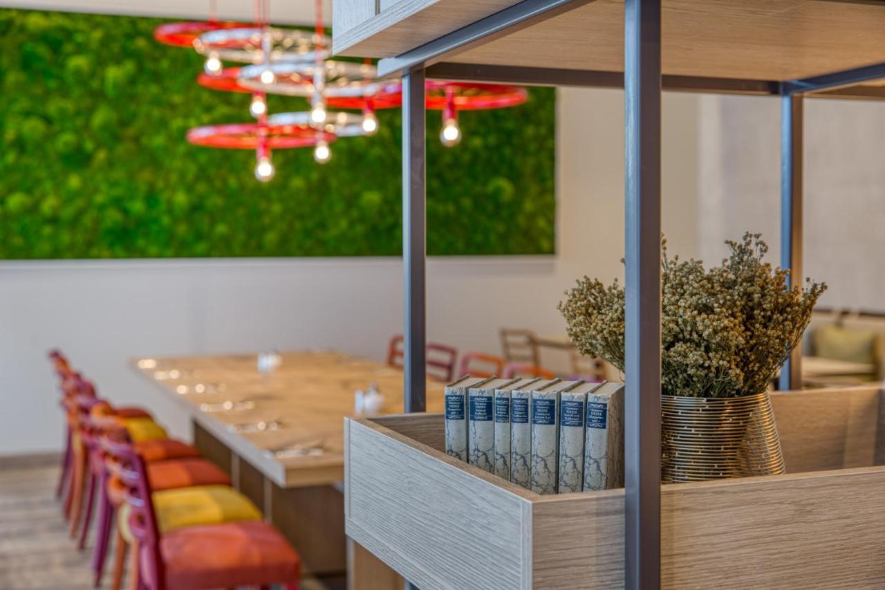Intercityhotel Berlin Airport Ber Terminal 1 & 2 Schönefeld Εξωτερικό φωτογραφία The interior of the restaurant