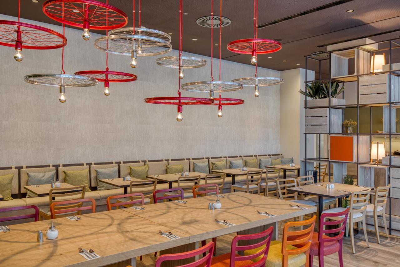 Intercityhotel Berlin Airport Ber Terminal 1 & 2 Schönefeld Εξωτερικό φωτογραφία Restaurant interior design